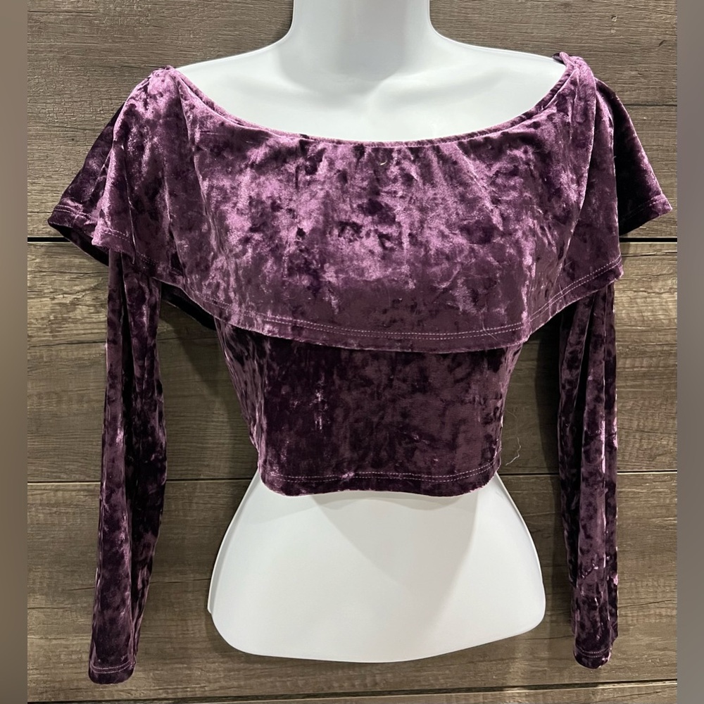 Velvet Off-Shoulder Crop Top - Purple